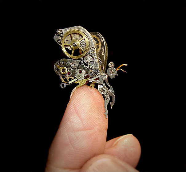 Miniature Arts on Pieces of Watches